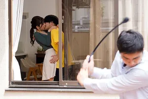 Chủ tịch chuyên lôi kéo chuốc thuốc kích dục nhân viên nữ mới xin việc